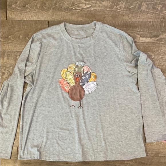 Gray Tee with Colorful Turkey Graphic - Picture 1 of 5